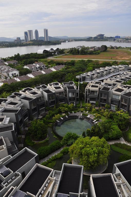 Pinebox Cyberjaya Apartment Exterior photo