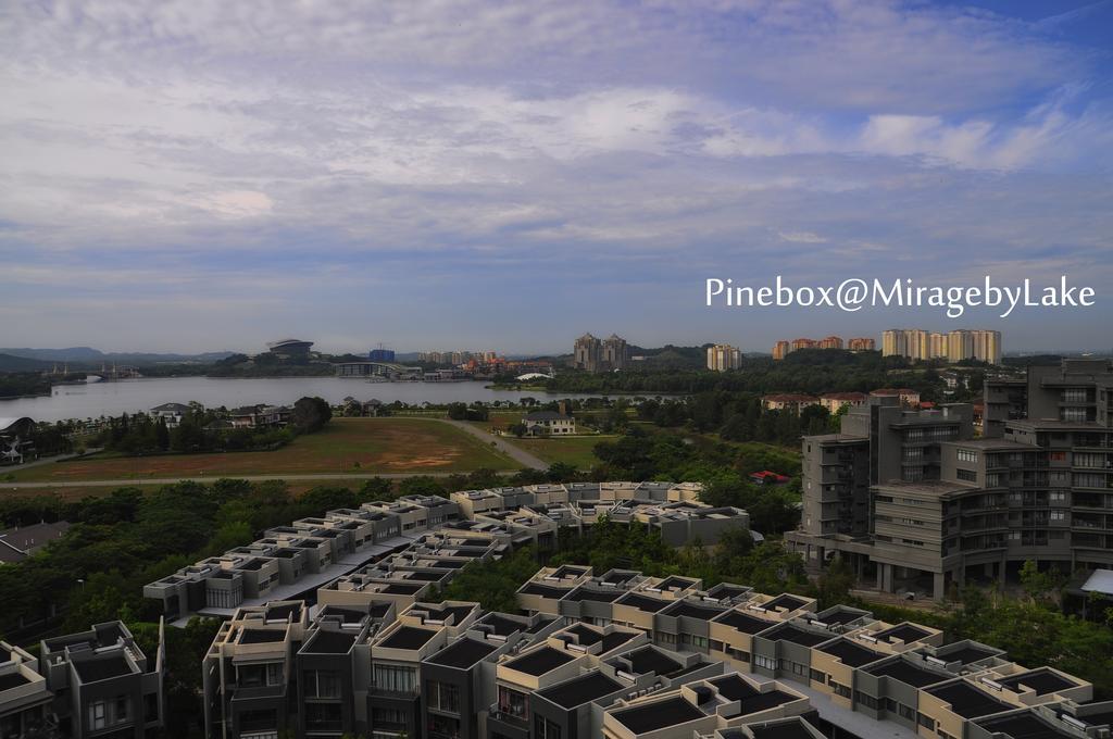 Pinebox Cyberjaya Apartment Exterior photo